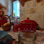 Stone House Sprtini- In The Old Village Center Ložišće