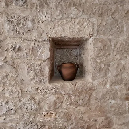 Stone House Sprtini *