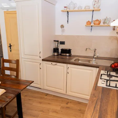 Stone House Sprtini-brac Feriehus