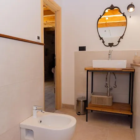 Stone House Sprtini-brac Будинок відпочинку *